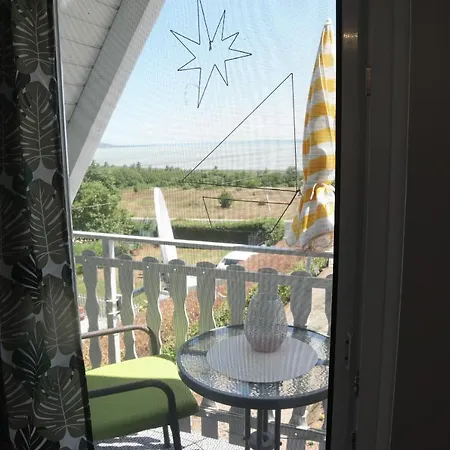 Holdfeny * Balatongyörök